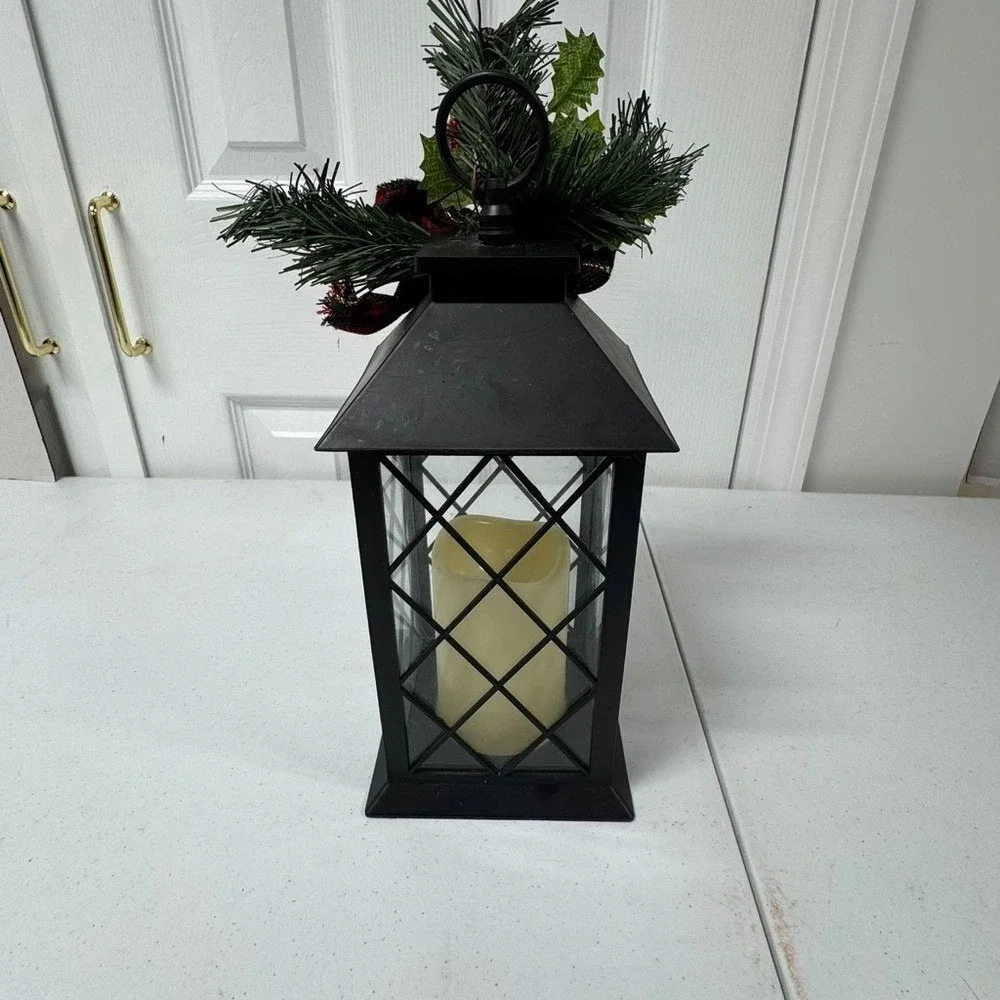 2 Black‎ Metal Led Christmas Lanterns.